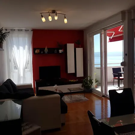 Apartment Apartman View Podstrana