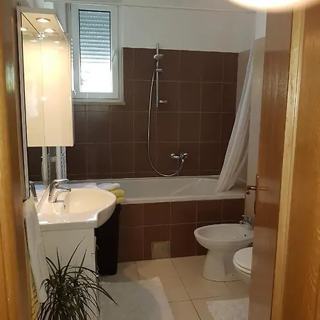 아파트 Apartman View 포드스트라나